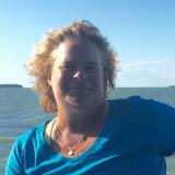 Gayle from Richmond | Woman | 51 years old | Taurus